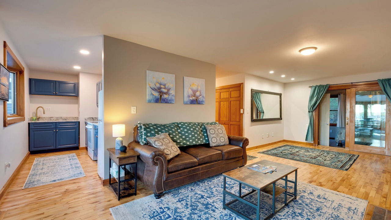 Photo of Livingroom in Newport