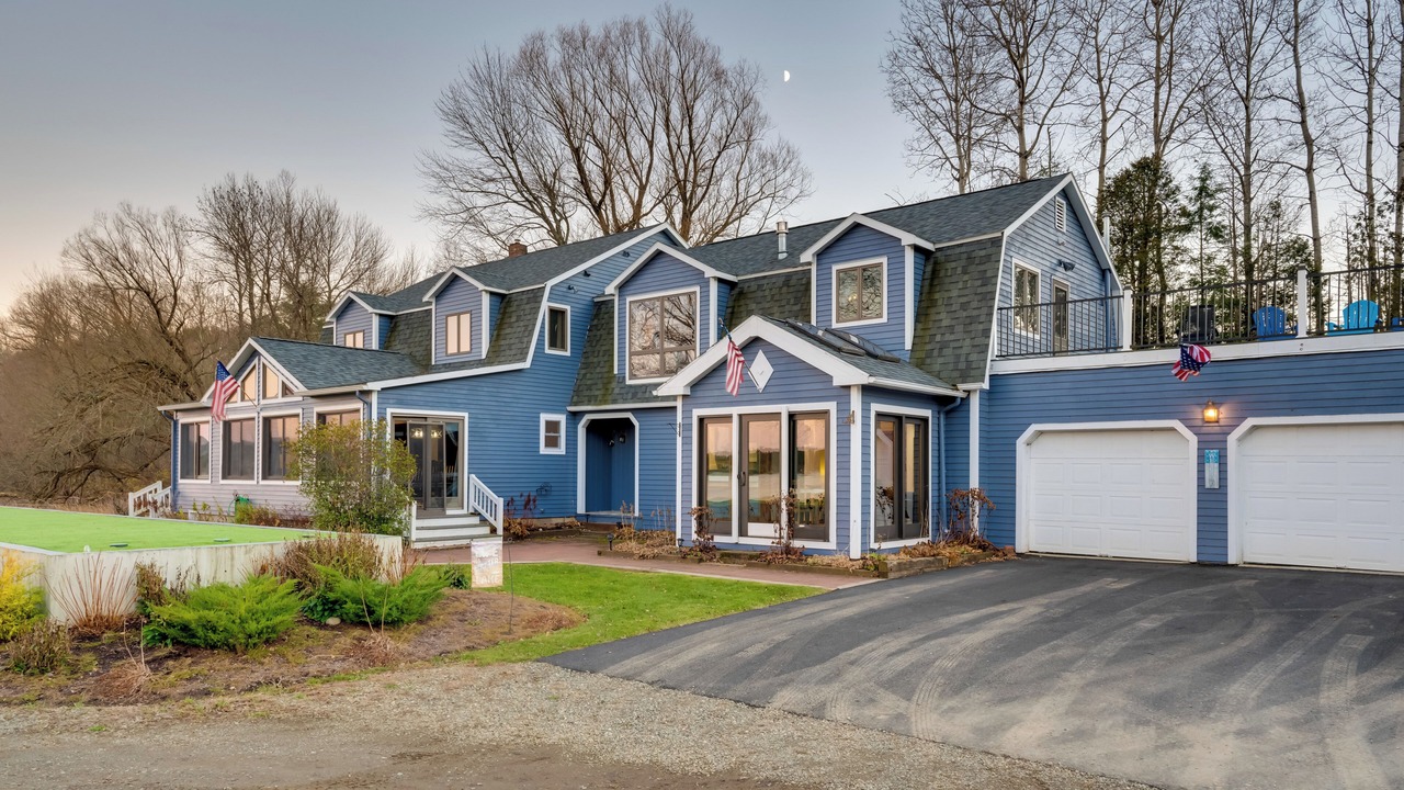 Photo of Outdoor in Newport