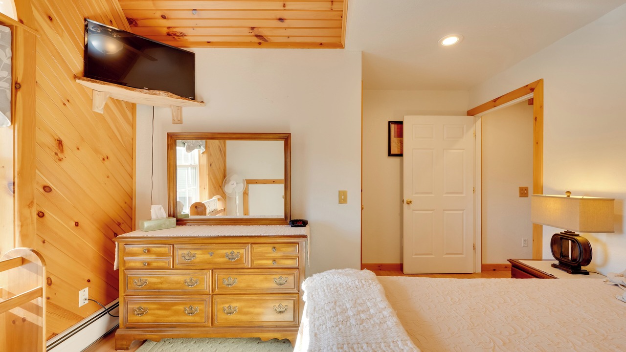 Photo of Bedroom in Beebe Plain