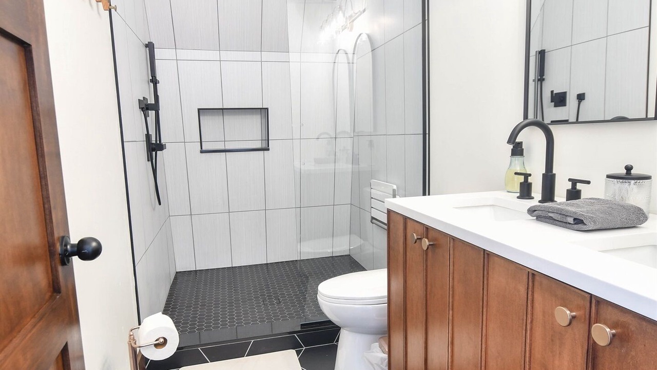 Photo of Bathroom in Walnut Creek