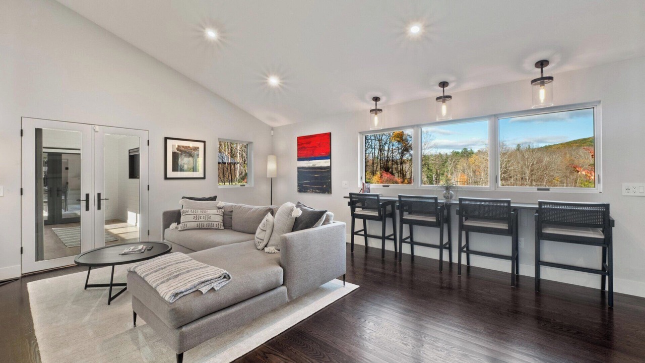 Photo of Livingroom in West Stockbridge