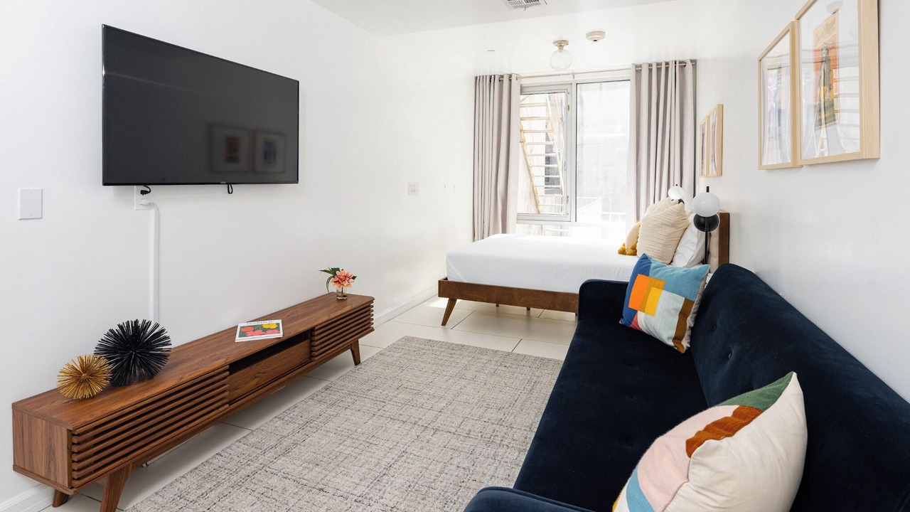 Photo of Bedroom in Turtle Bay