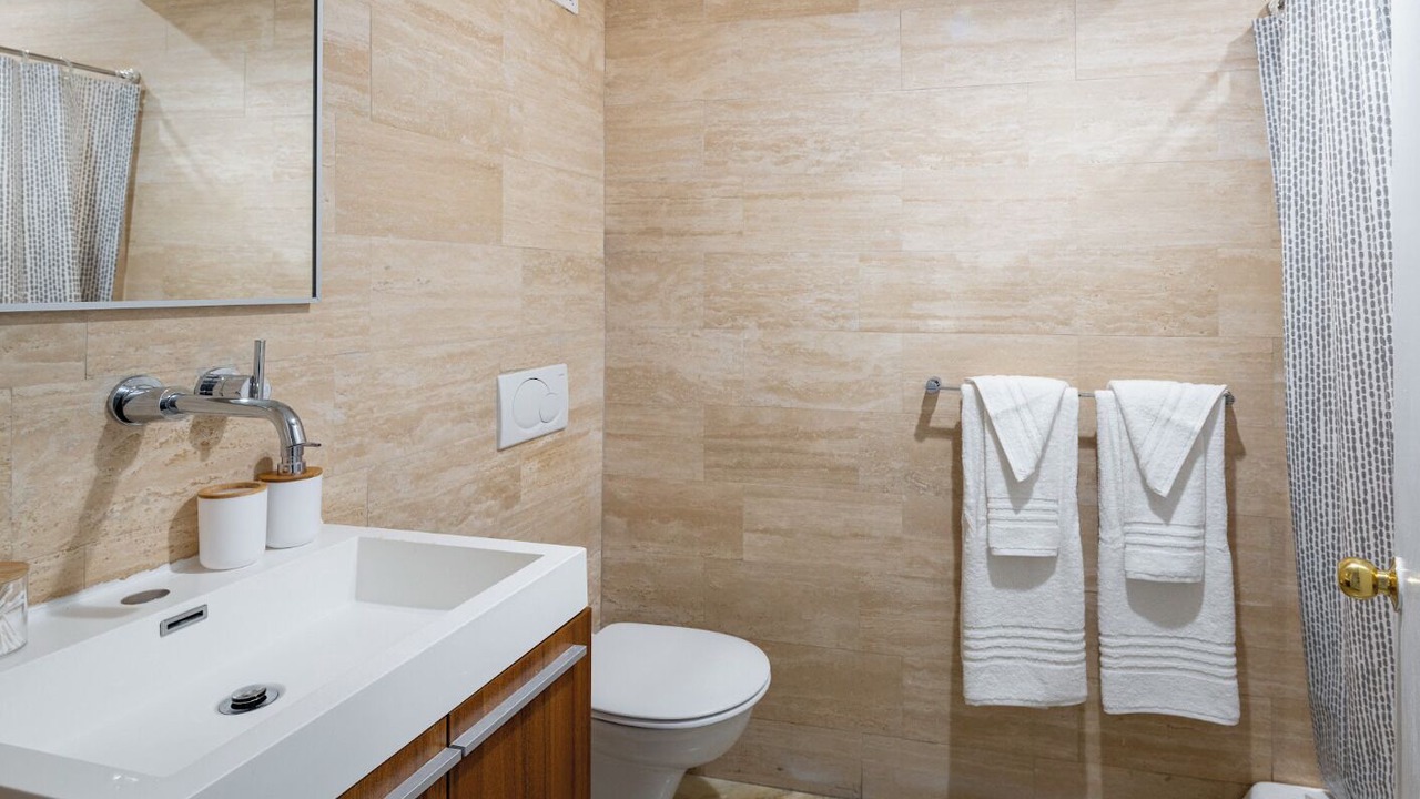 Photo of Bathroom in Turtle Bay