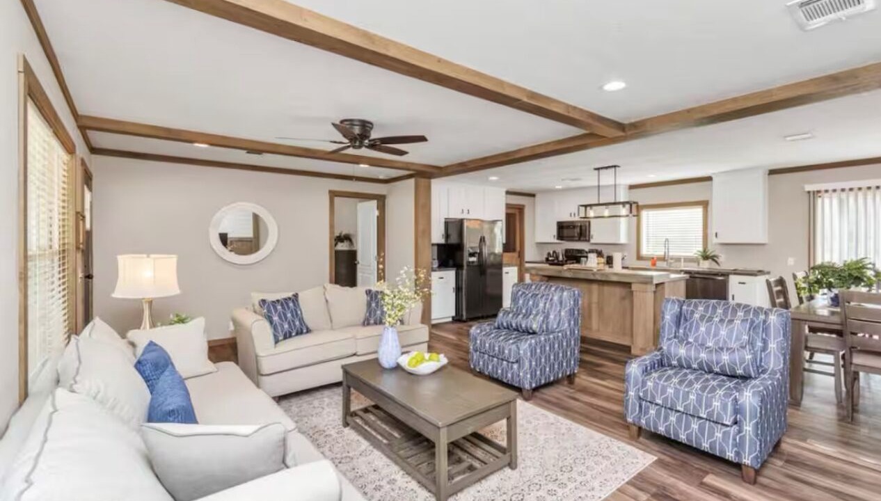 Photo of Livingroom in Iowa Colony