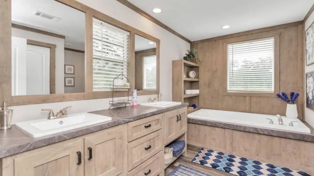 Photo of Bathroom in Iowa Colony