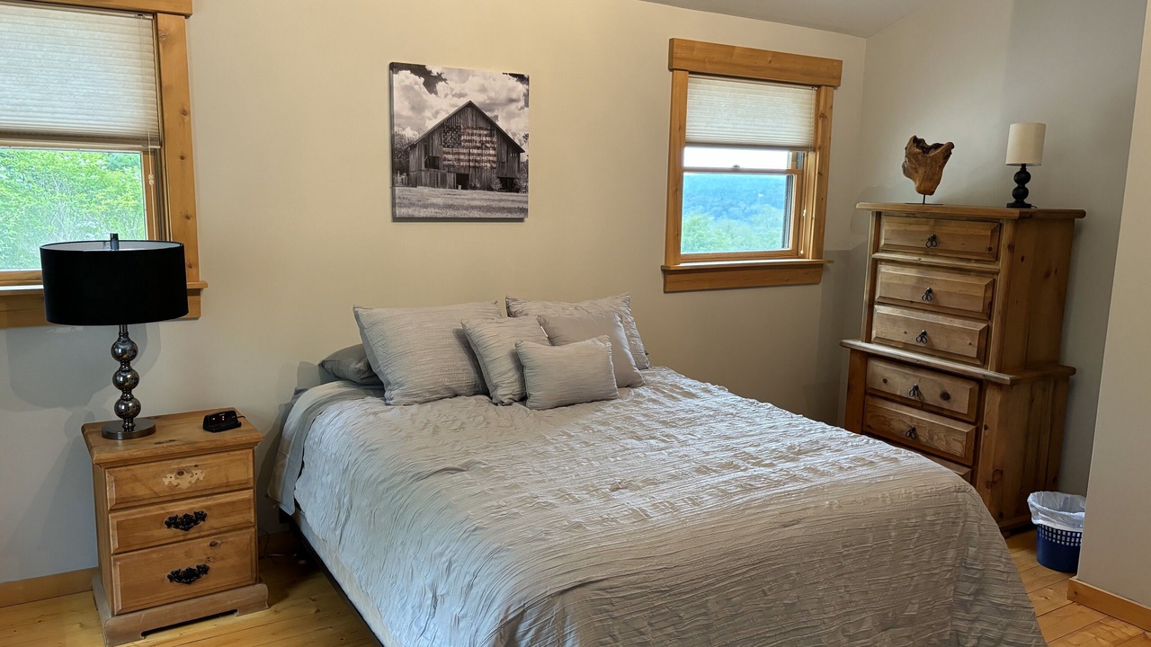Photo of Bedroom in Gaylordsville