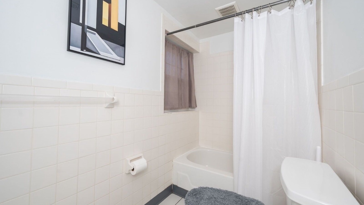 Photo of Bathroom in Parkdale