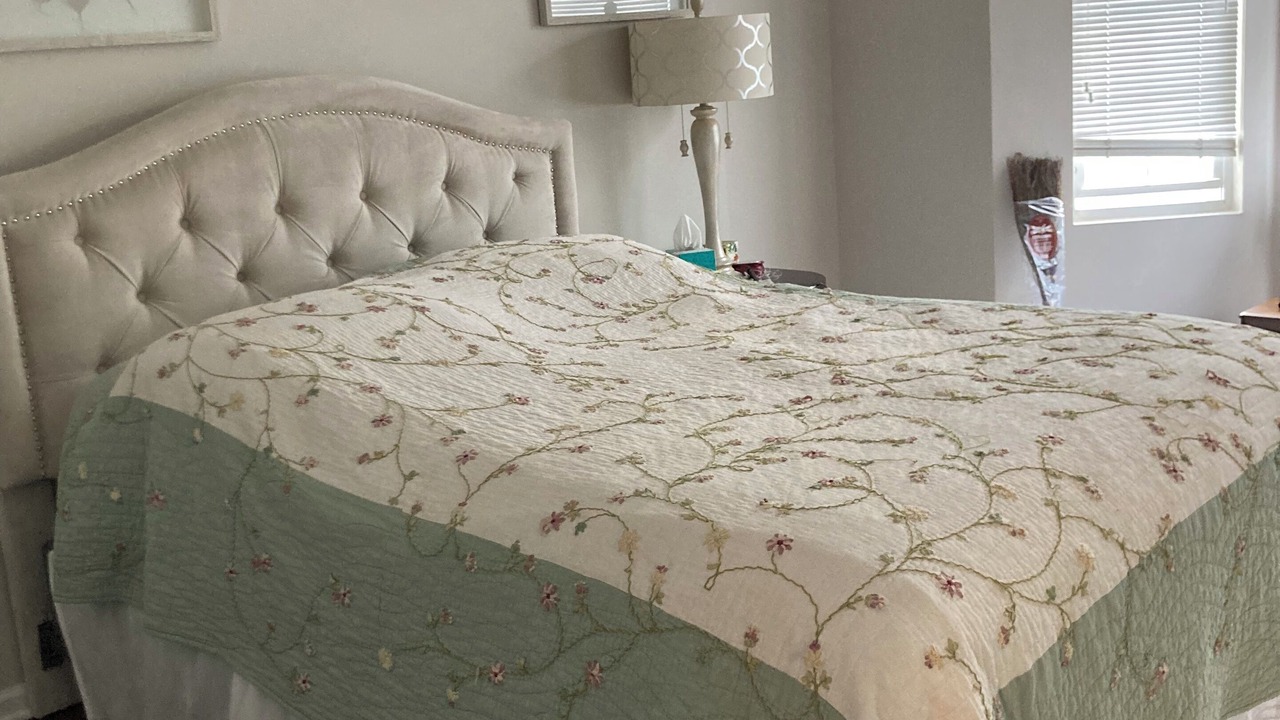 Photo of Bedroom in Berkeley Heights