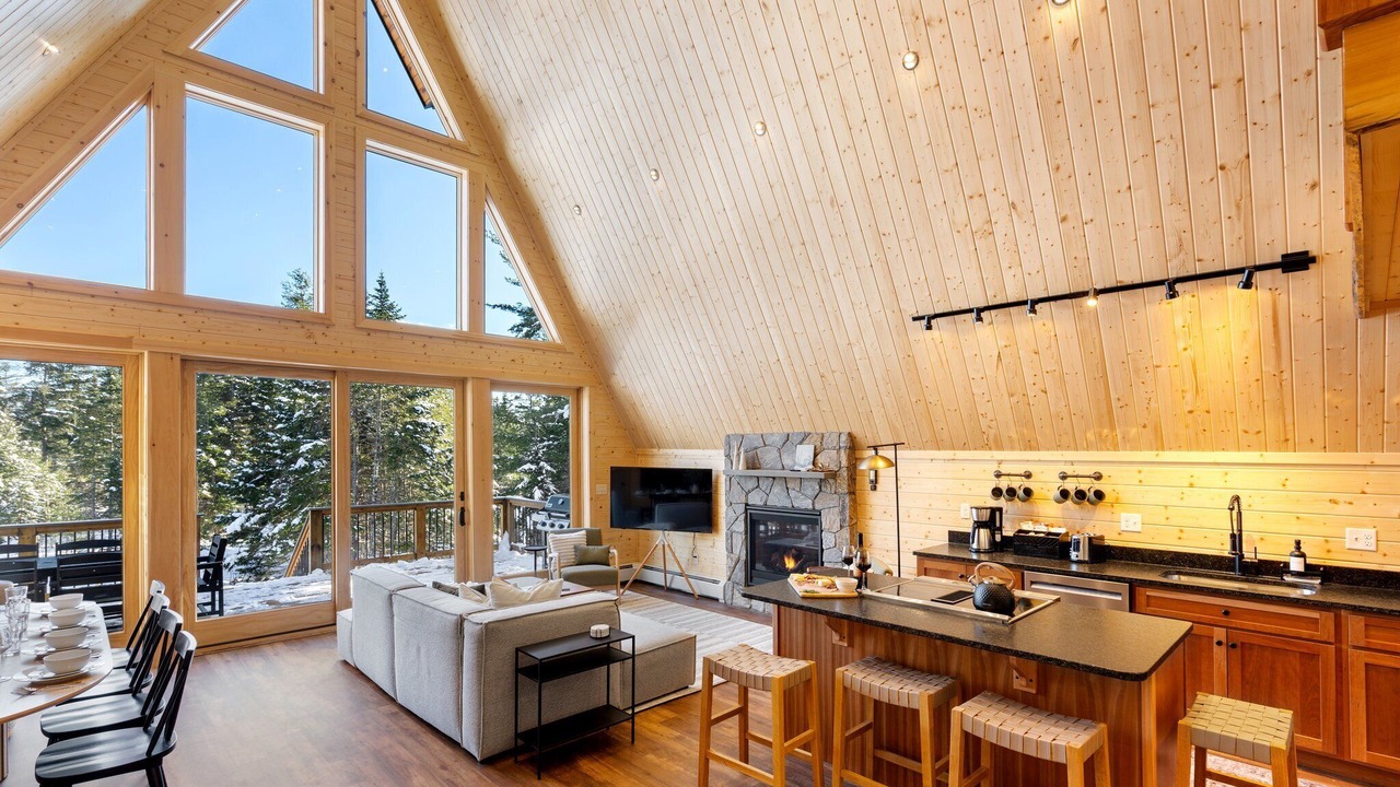 Photo of Livingroom in Bethel