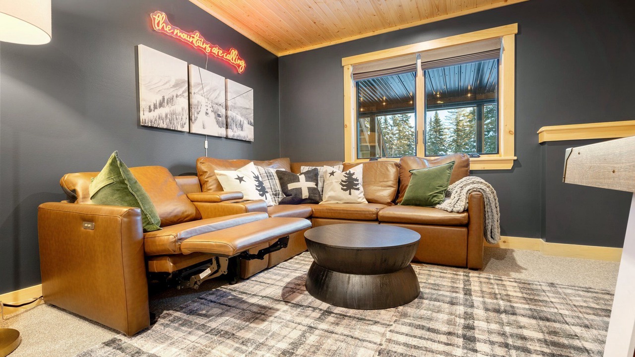 Photo of Livingroom in Bethel