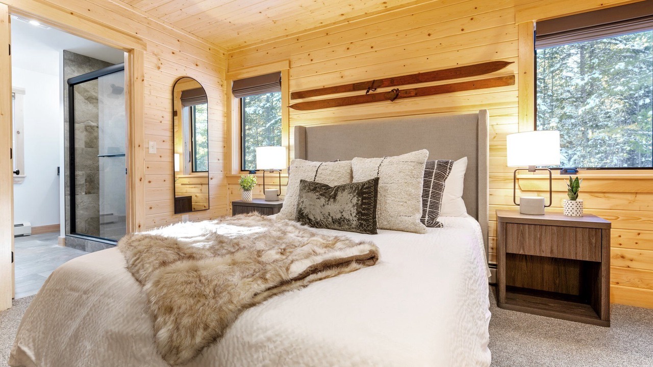 Photo of Bedroom in Bethel