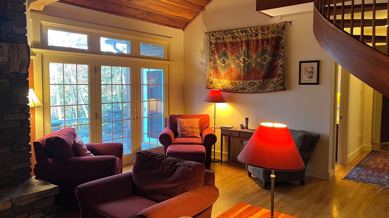 Photo of Livingroom in Forest Dale