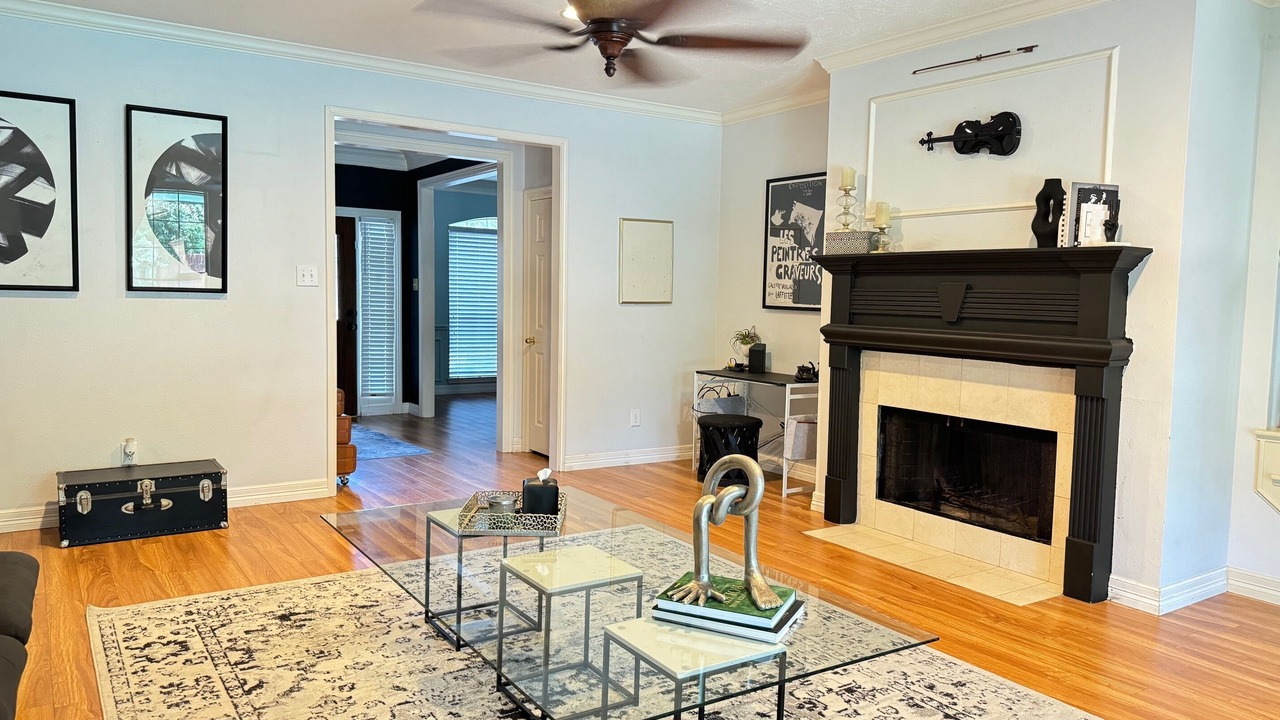 Photo of Livingroom in Sugar Land