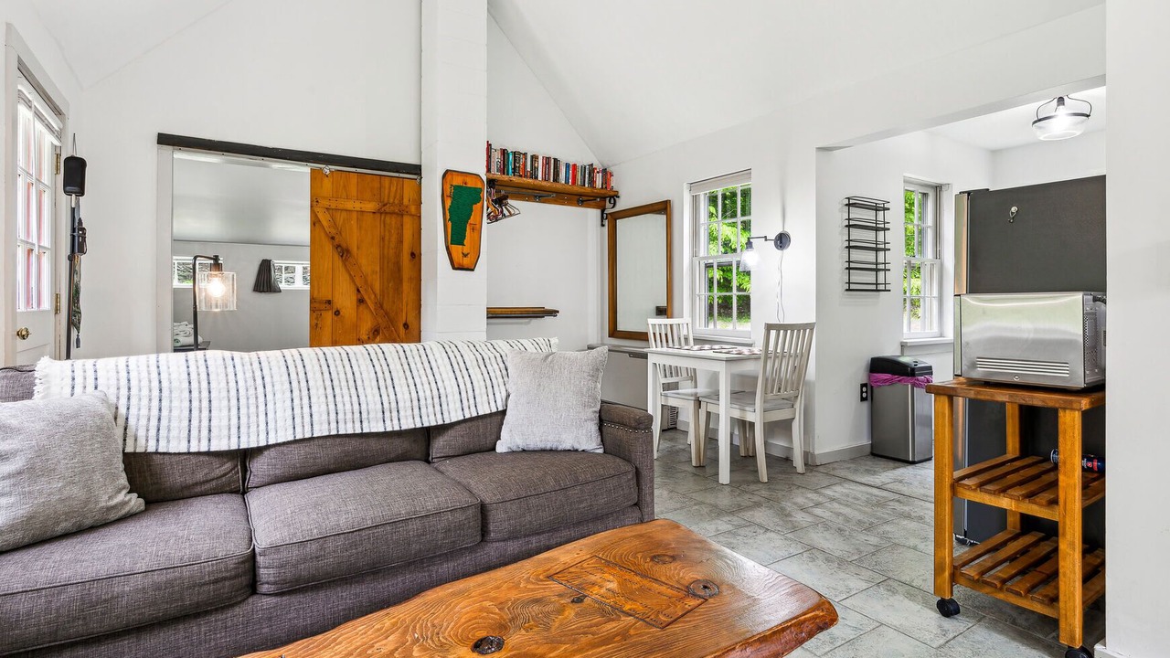 Photo of Livingroom in Reading