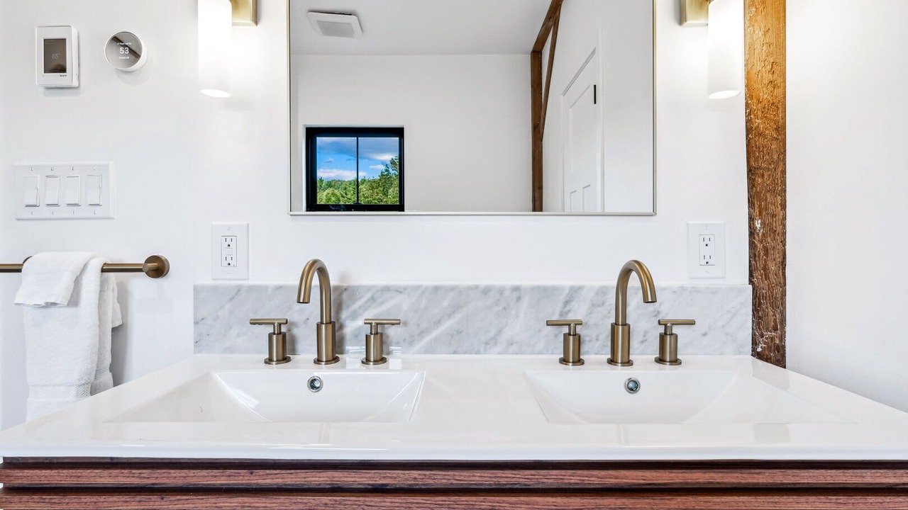 Photo of Bathroom in Barnard
