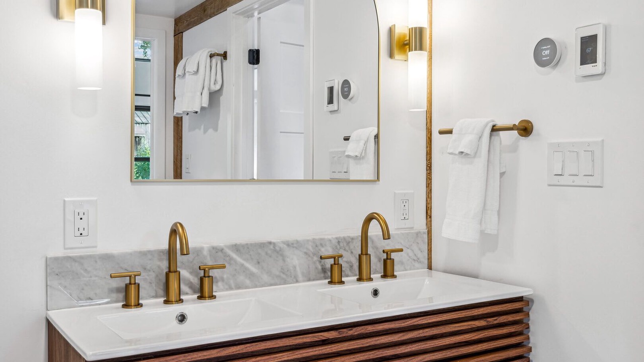 Photo of Bathroom in Barnard