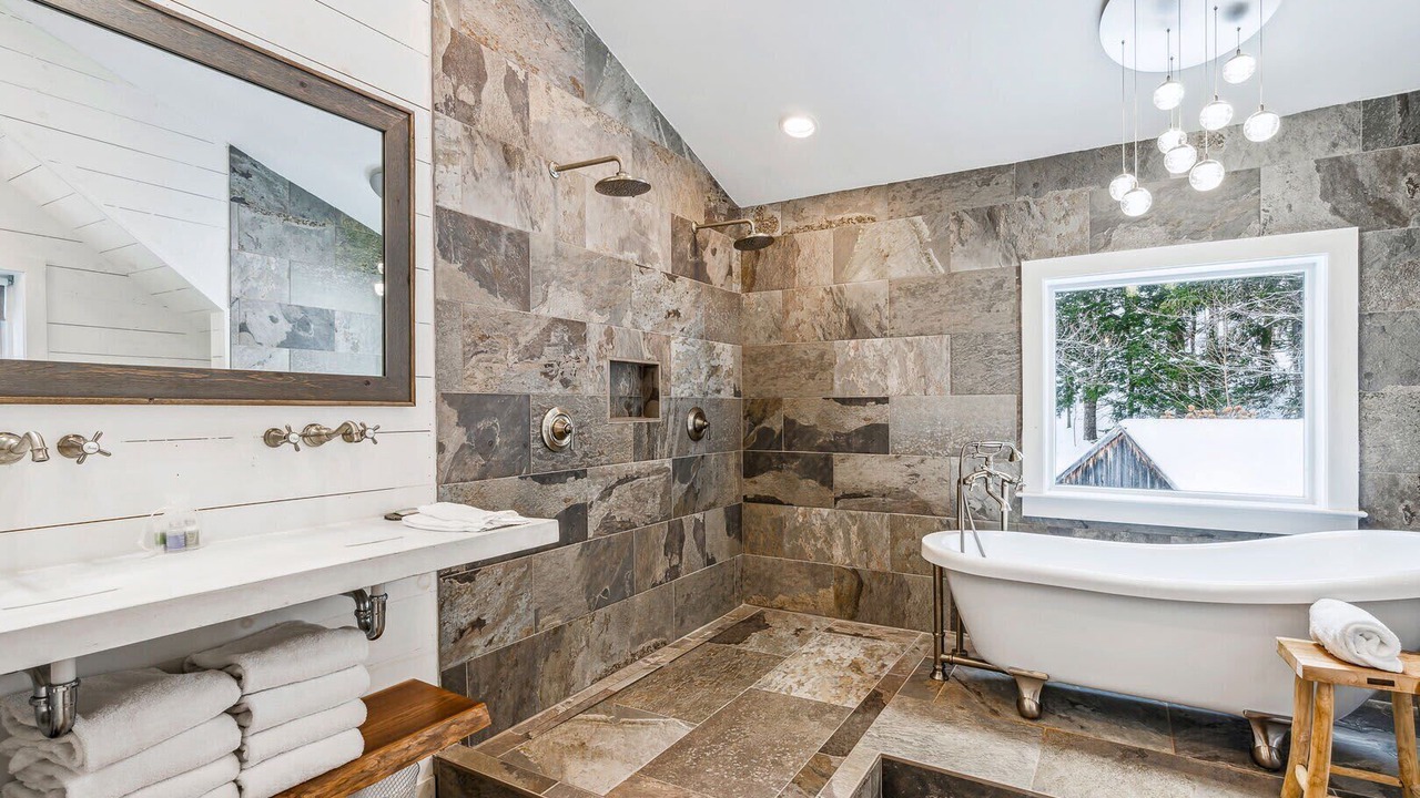 Photo of Bathroom in Brownsville