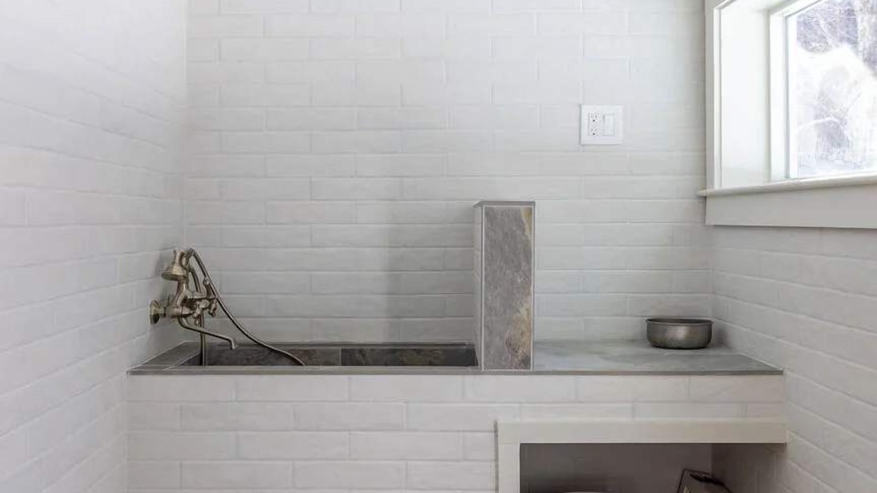 Photo of Bathroom in Brownsville
