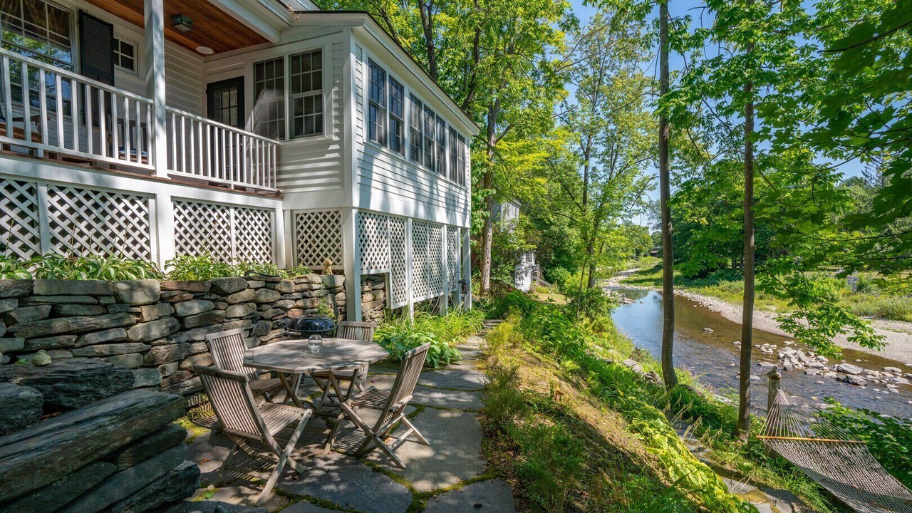 Photo of Outdoor in Woodstock