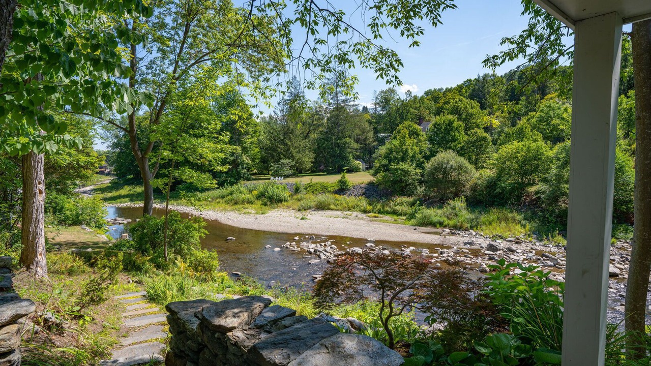 Photo of Outdoor in Woodstock