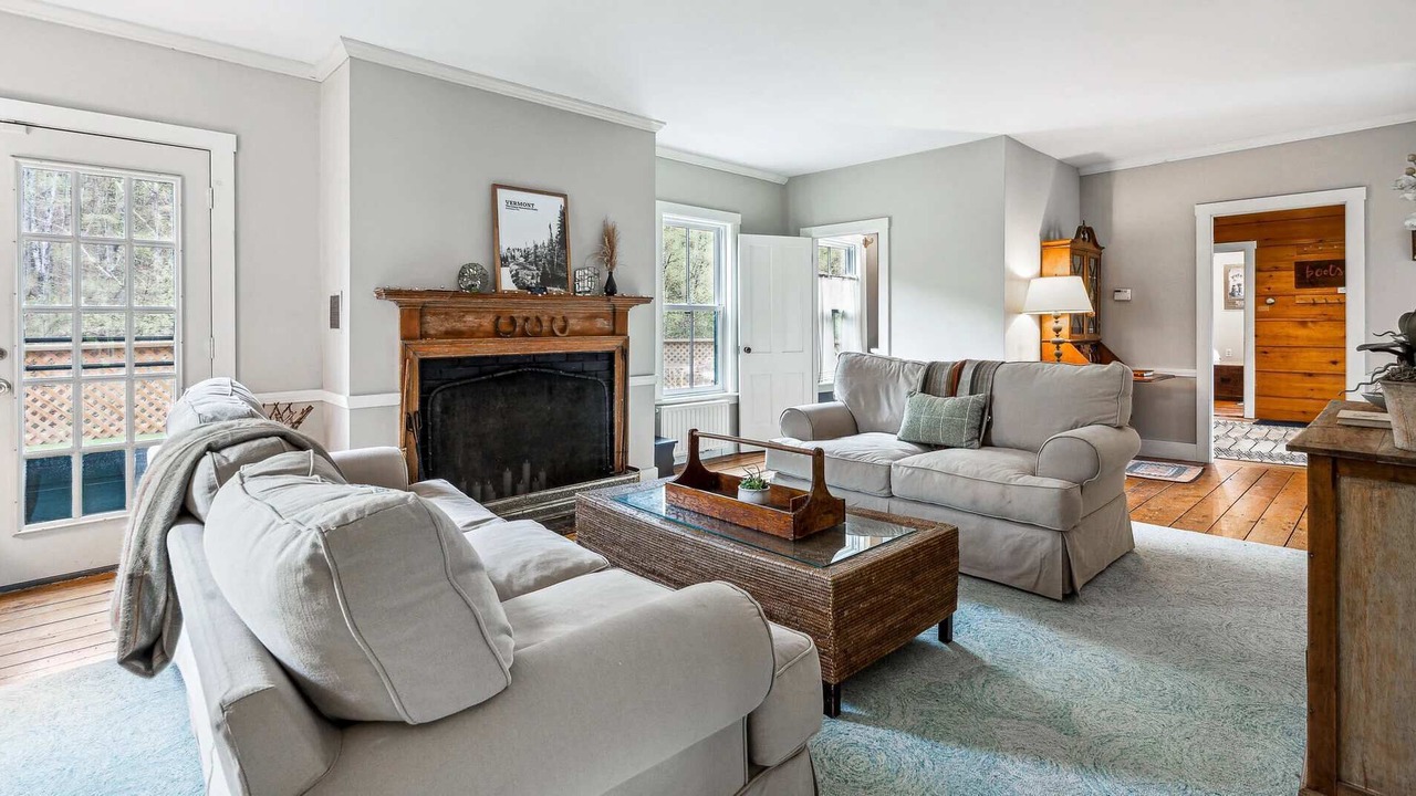 Photo of Livingroom in South Pomfret