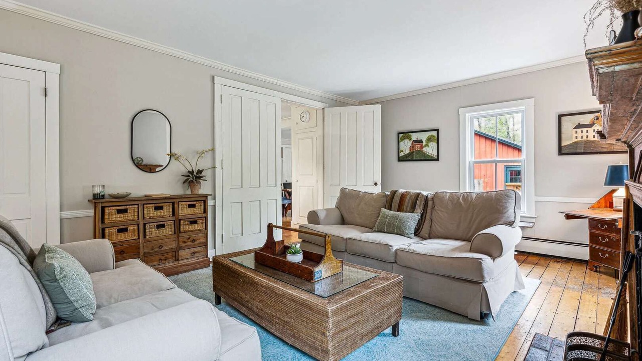 Photo of Livingroom in South Pomfret