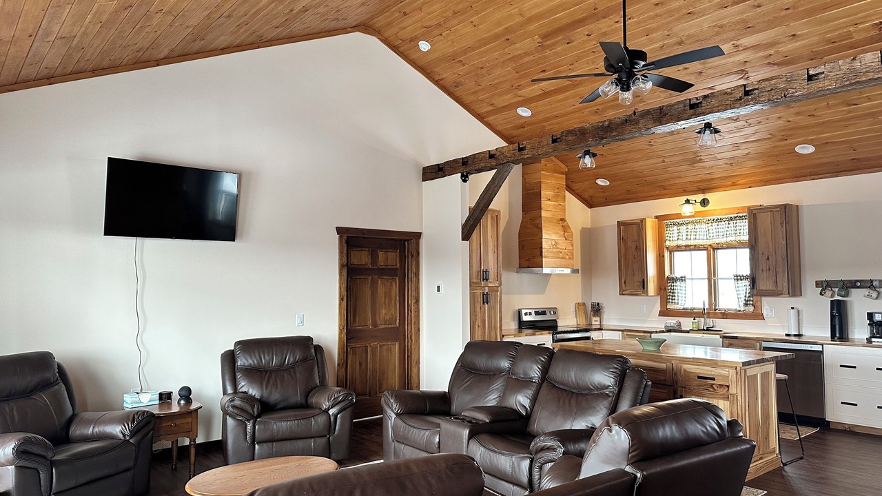Photo of Livingroom in Keuka Park