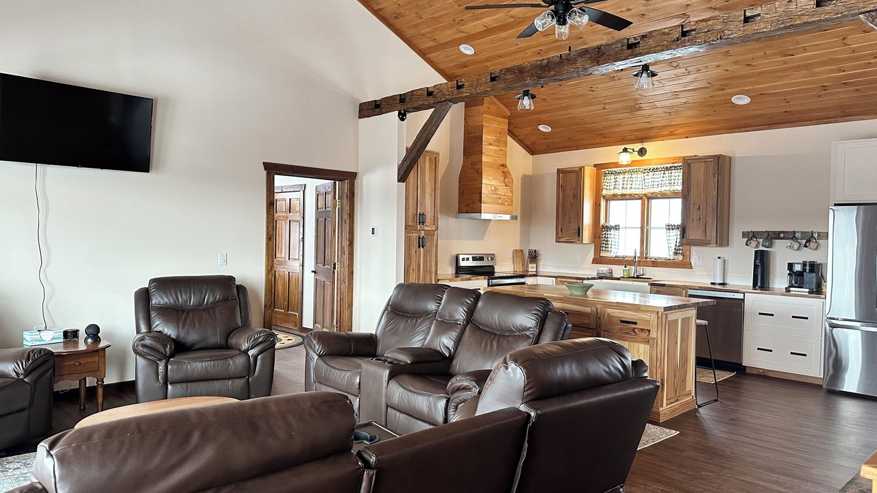 Photo of Livingroom in Keuka Park
