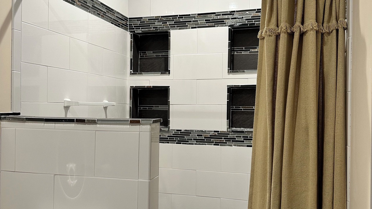 Photo of Bathroom in Keuka Park
