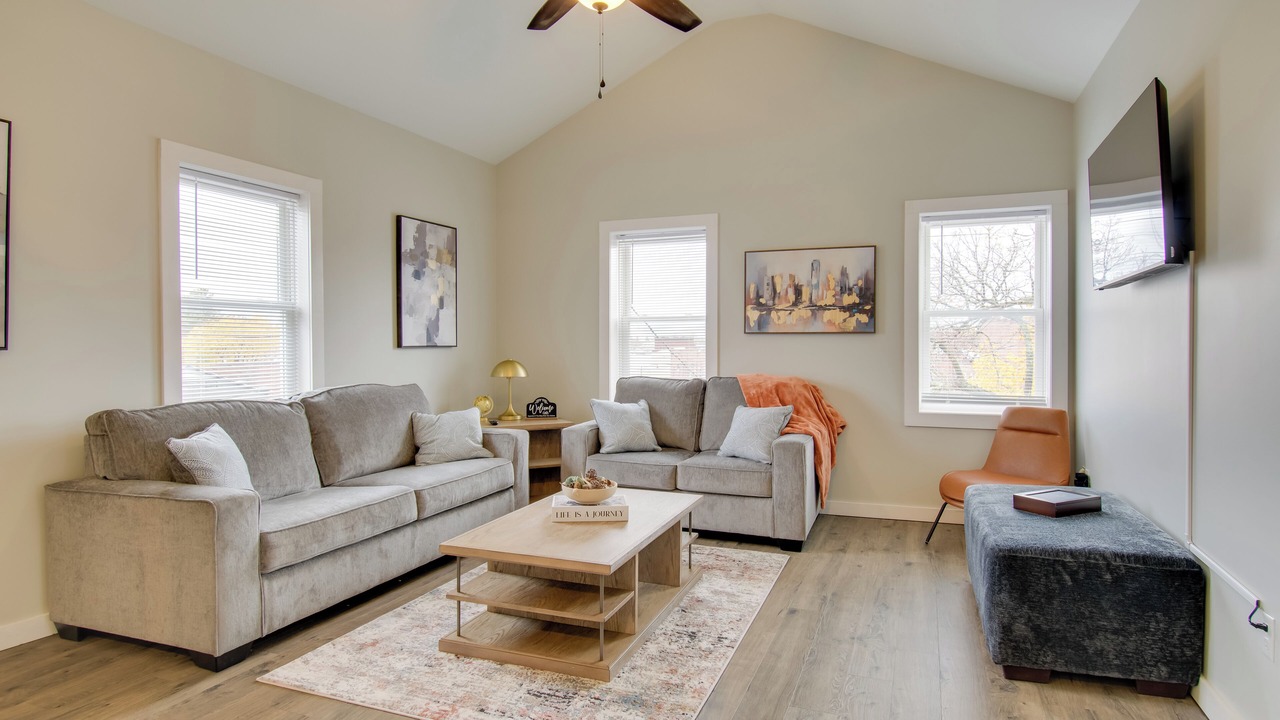 Photo of Bedroom in Oswego