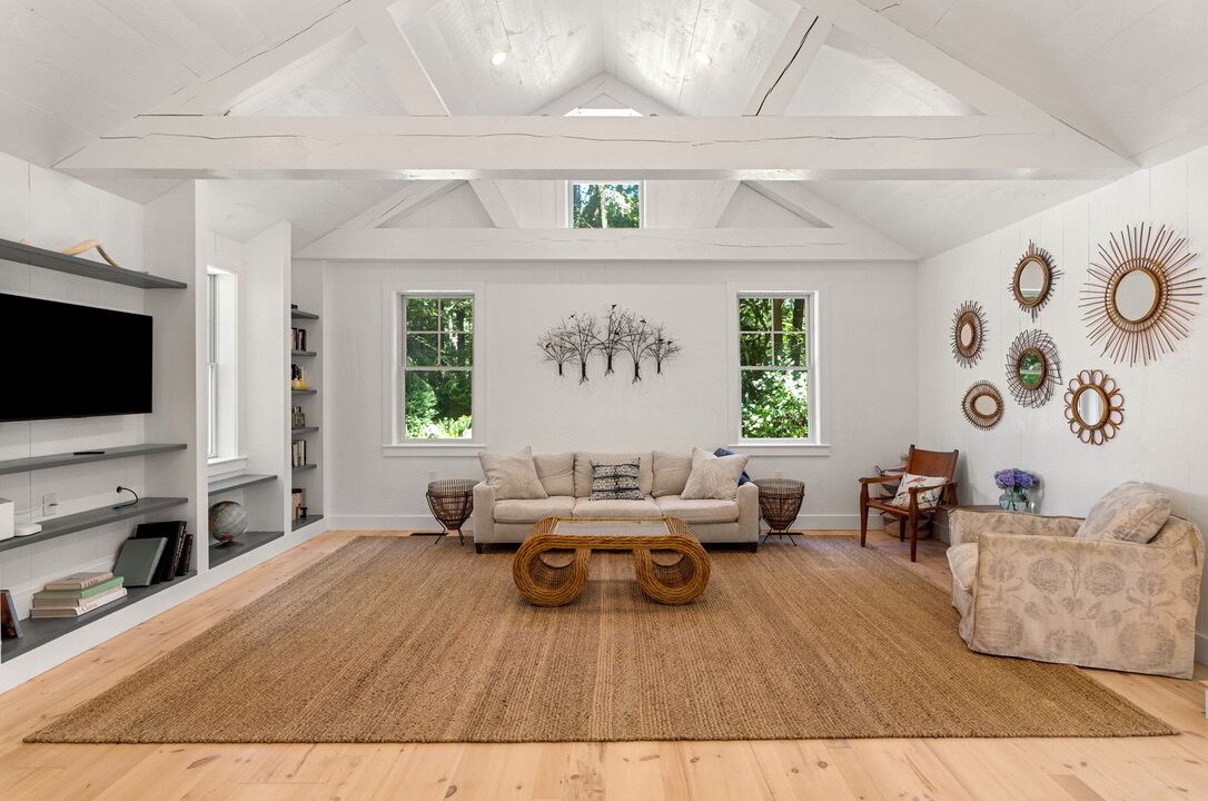 Photo of Livingroom in North Hampton