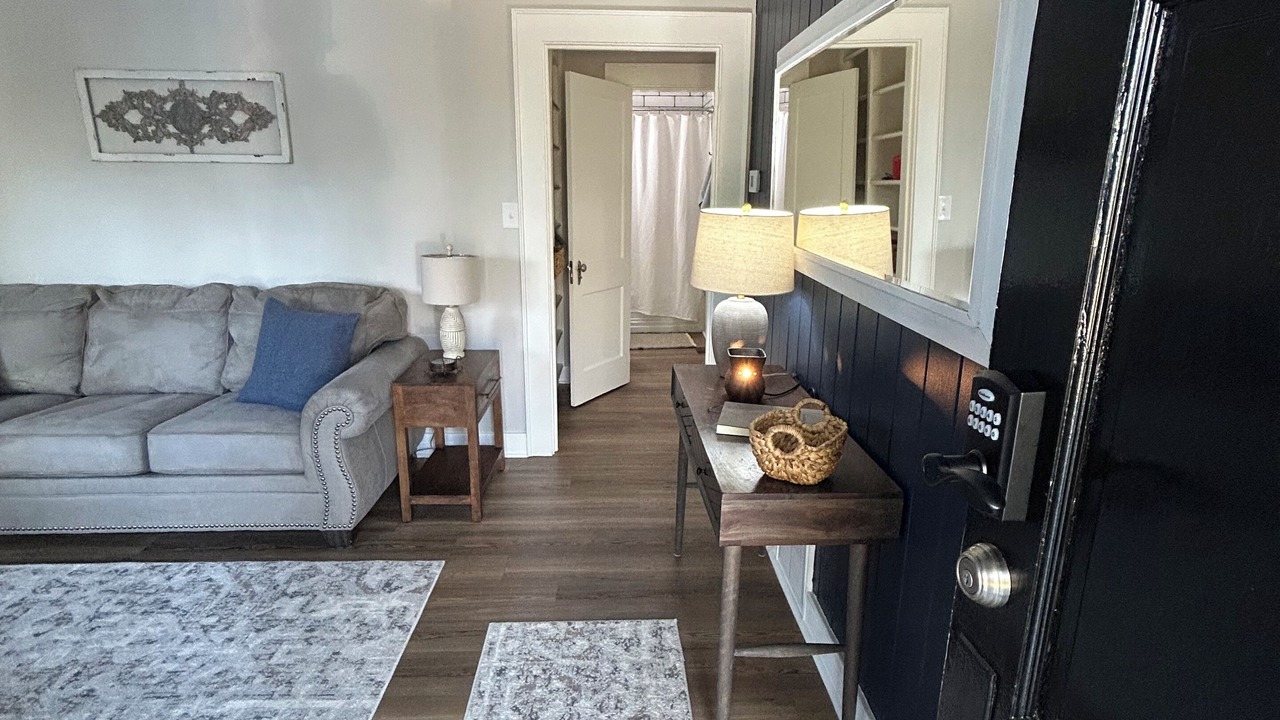 Photo of Livingroom in Mount Airy