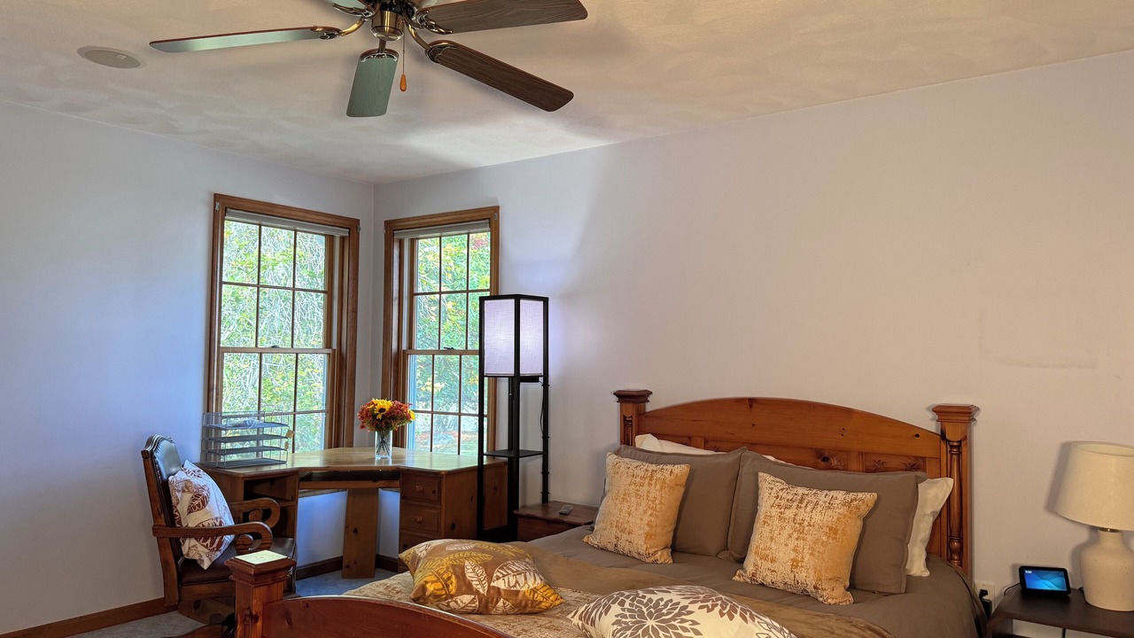 Photo of Bedroom in Salem