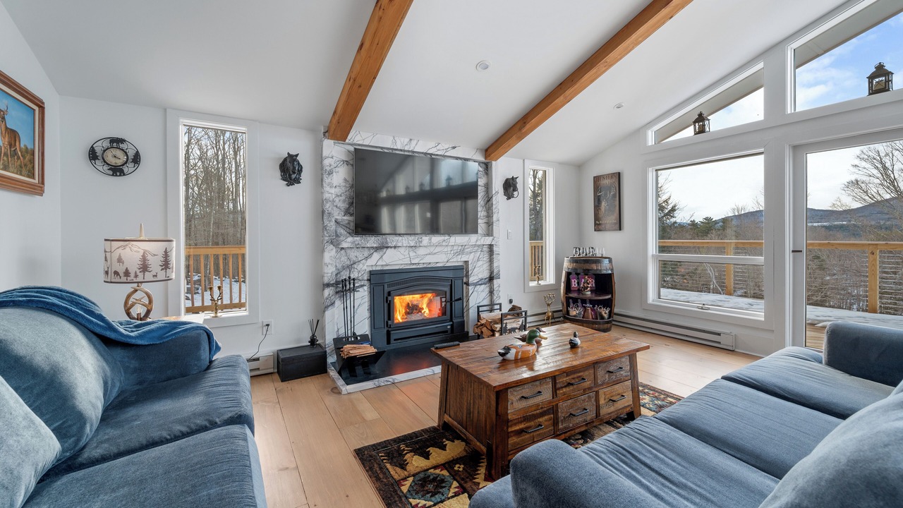 Photo of Livingroom in Jewett