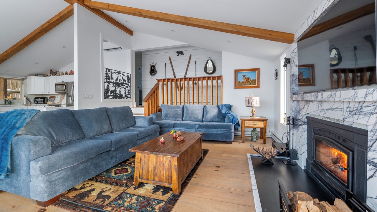 Photo of Livingroom in Jewett