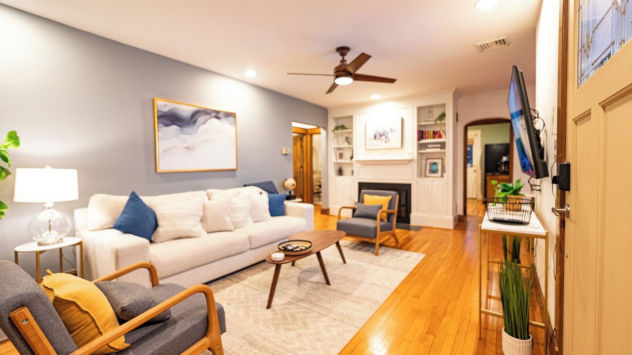 Photo of Livingroom in Silver Spring