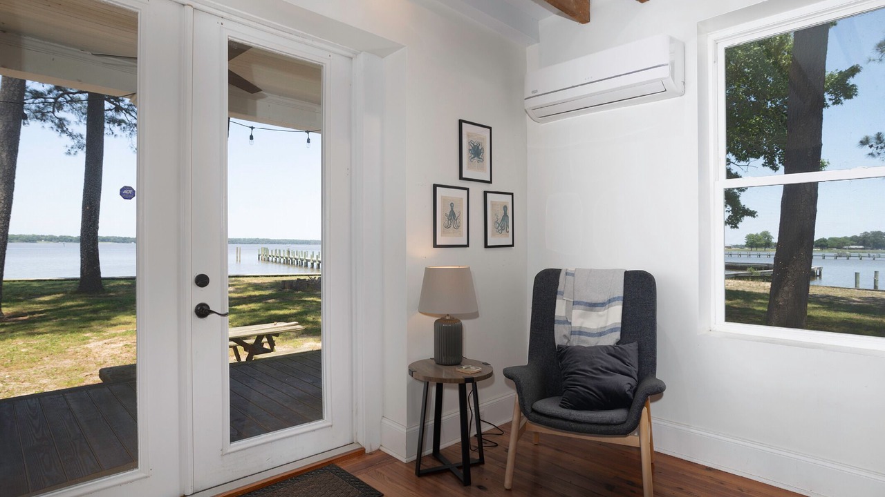 Photo of Livingroom in Secretary