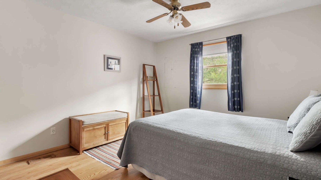 Photo of Bedroom in Hedgesville