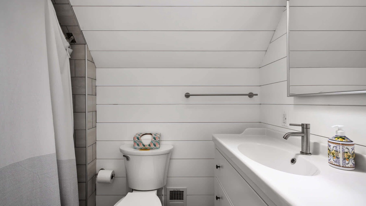 Photo of Bathroom in Hedgesville