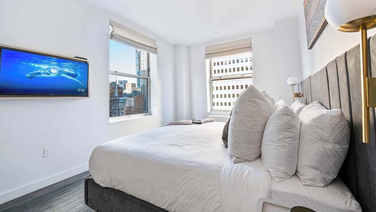 Photo of Bedroom in Financial District