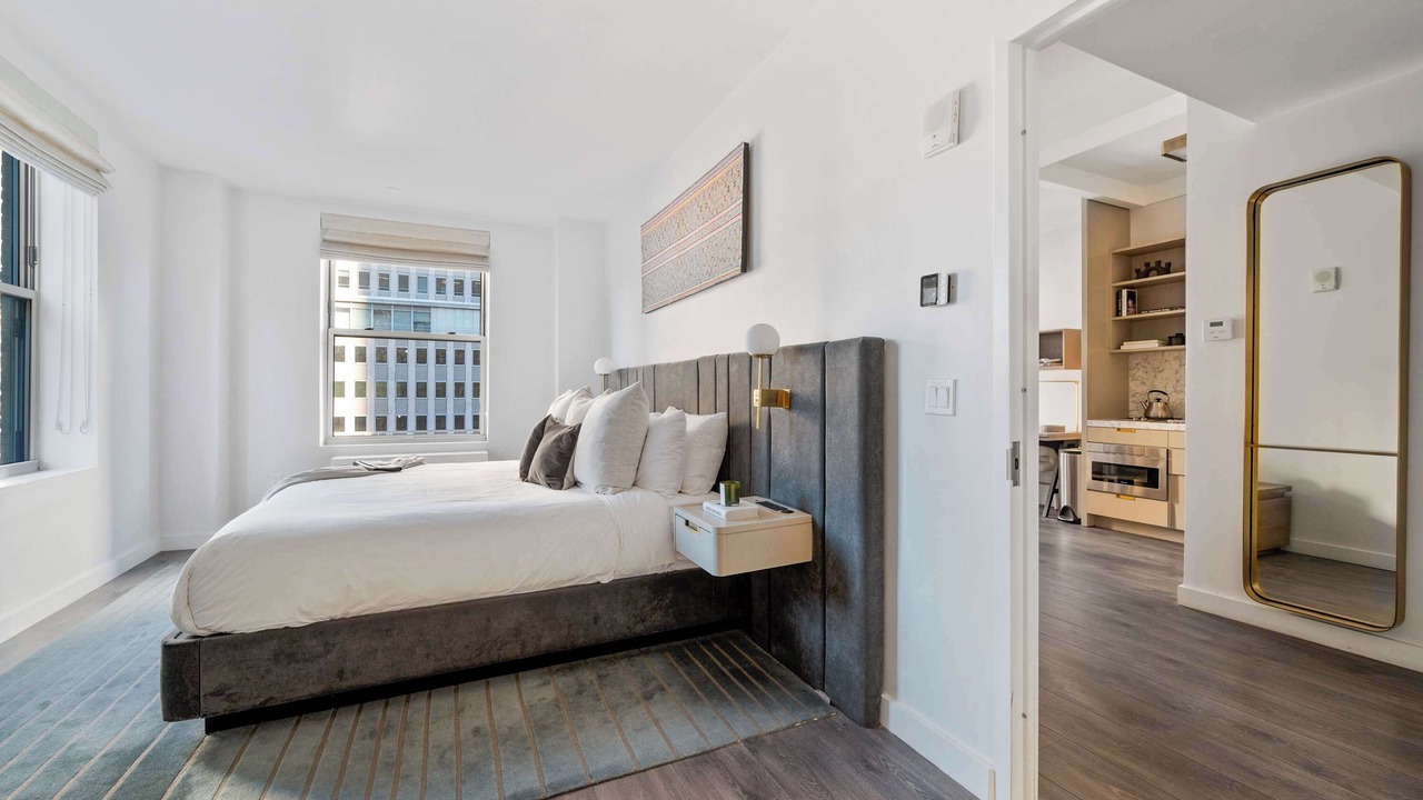 Photo of Bedroom in Financial District