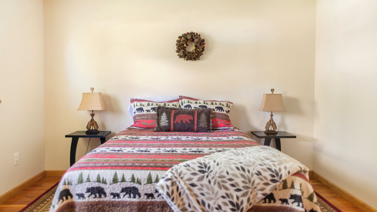 Photo of Bedroom in Broadalbin