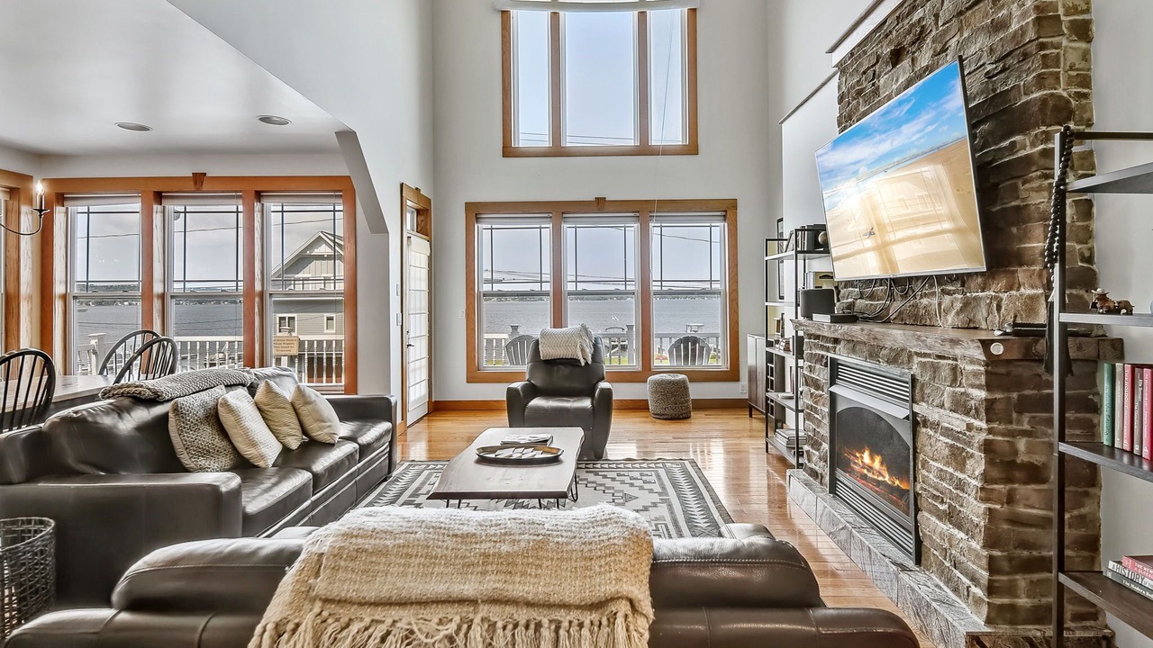 Photo of Livingroom in Saratoga Springs