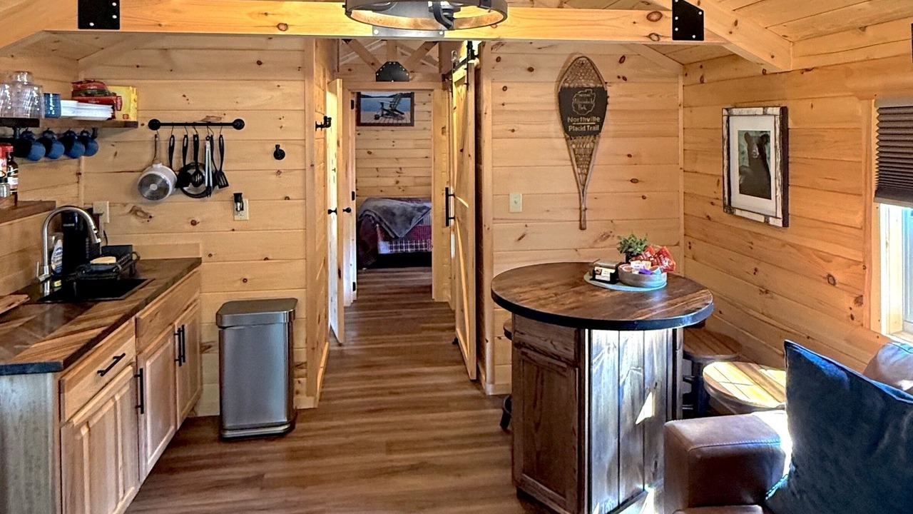 Photo of Livingroom in Town of Hope