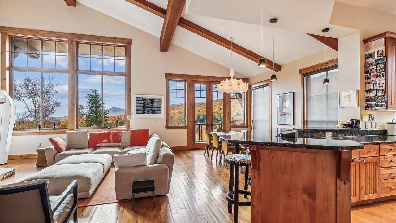 Photo of Livingroom in Stowe Area