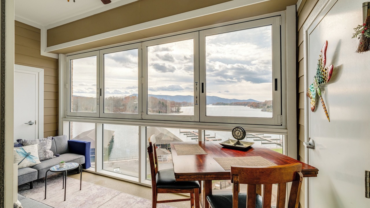 Photo of Patio Balcony in Smith Mountain Lake