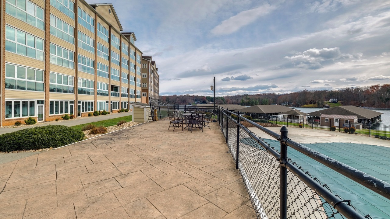 Photo of Patio Balcony in Smith Mountain Lake