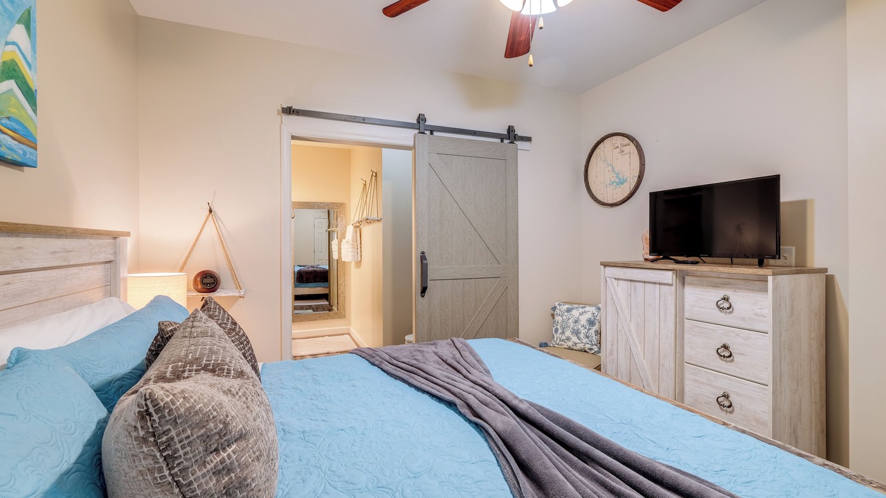 Photo of Bedroom in Smith Mountain Lake