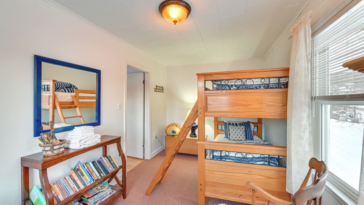 Photo of Bedroom in North Creek