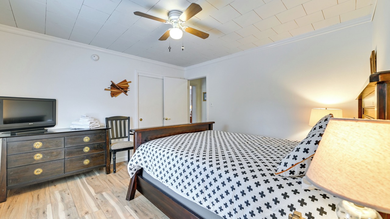 Photo of Bedroom in North Creek
